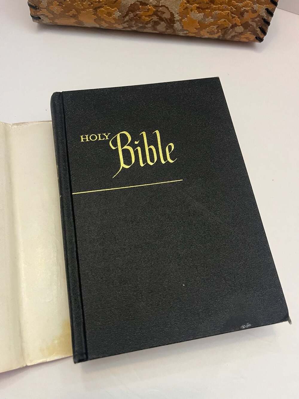 Vintage Holy Bible King James Version American Bible Society Hardcover with Broc